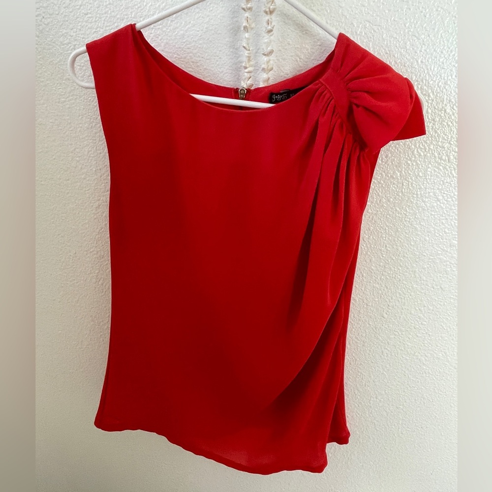 Chic French-Style Millennium Work Blouse in Red Sezane Sz XS